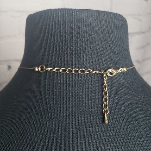 Necklace - Picture 3 of 6